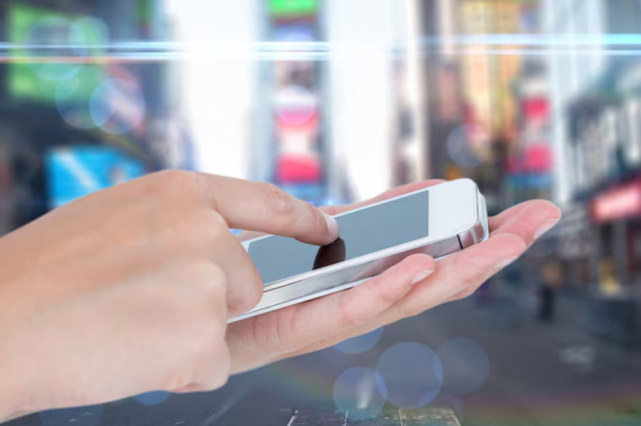 Strategies for Minimizing Mobile Data Consumption in a Hyper-Connected Era