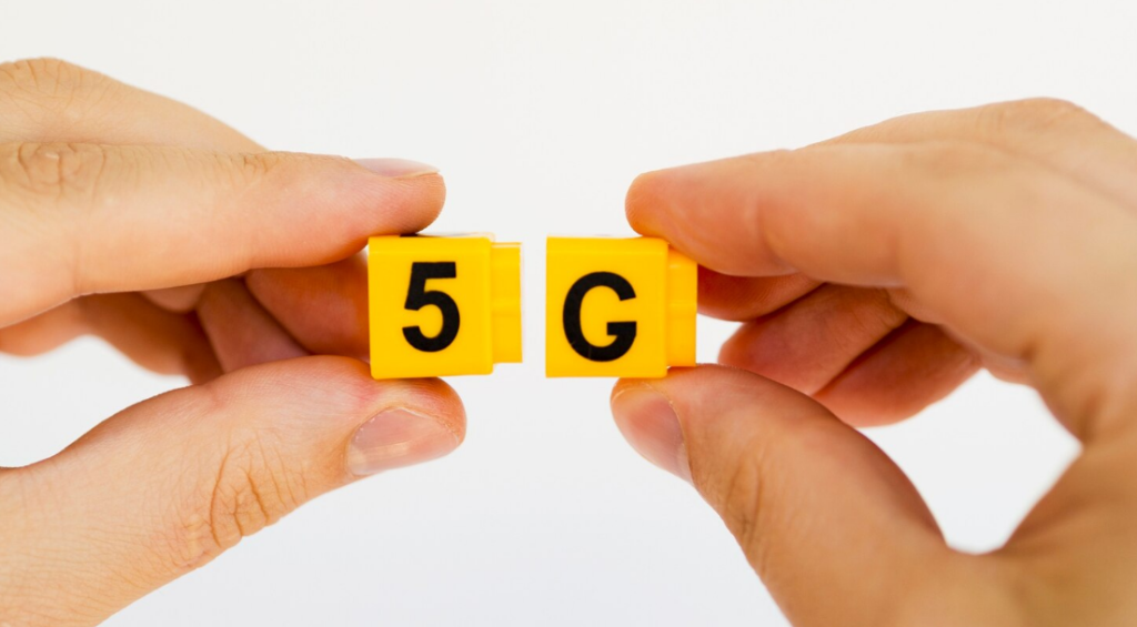 The Great 5G Race: A Comparative Analysis of Provider Coverage and Performance